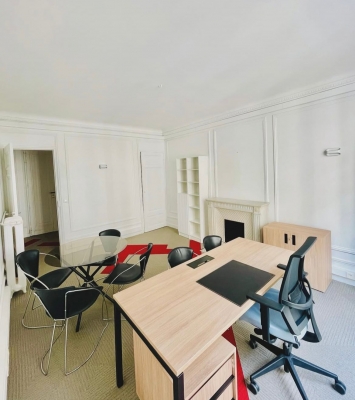 bureau 1.jpg
